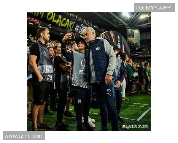 欧联杯精彩对决切尔西大胜本菲卡神扑瞬间引发全场狂欢集锦回顾