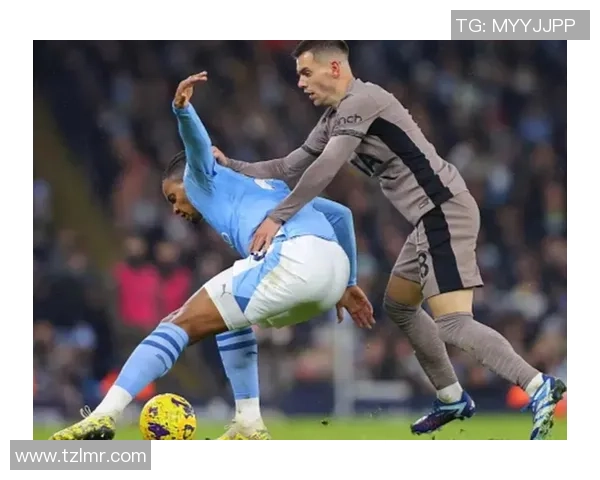 中超激战：多特蒙德大胜曼城五球引发争议判罚全场沸腾