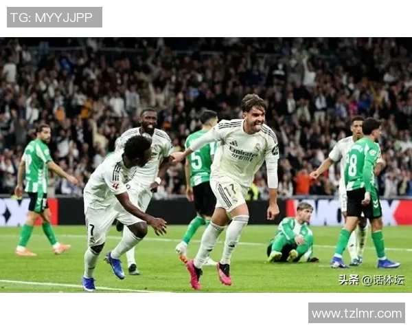 多特蒙德与皇马友谊赛激战四三乌龙球成比赛转折点引发全场狂欢 多特蒙德与皇马友谊赛激战四三乌龙球成比赛转折点引发全场狂欢