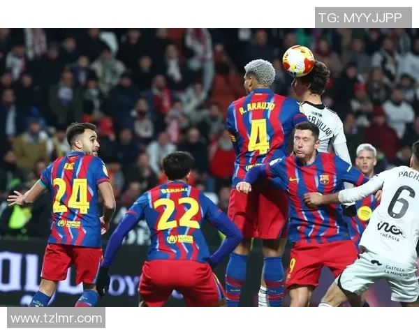 国王杯惊现冷门巴萨凭乌龙球险胜多特蒙德全场沸腾