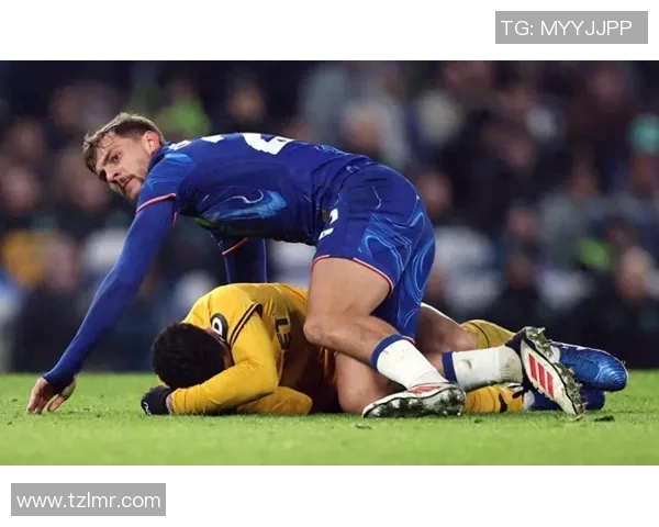 英超精彩对决曼城大胜巴萨红牌事件引发全场热议 英超精彩对决曼城大胜巴萨红牌事件引发全场热议