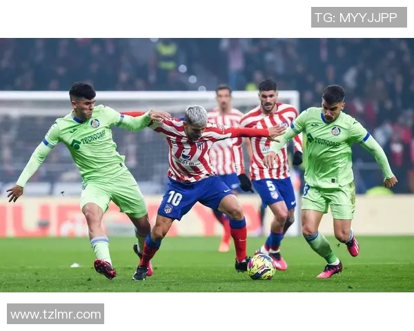 西甲焦点战波尔图大胜曼联乌龙球成比赛转折点数据分析揭秘 西甲焦点战波尔图大胜曼联乌龙球成比赛转折点数据分析揭秘